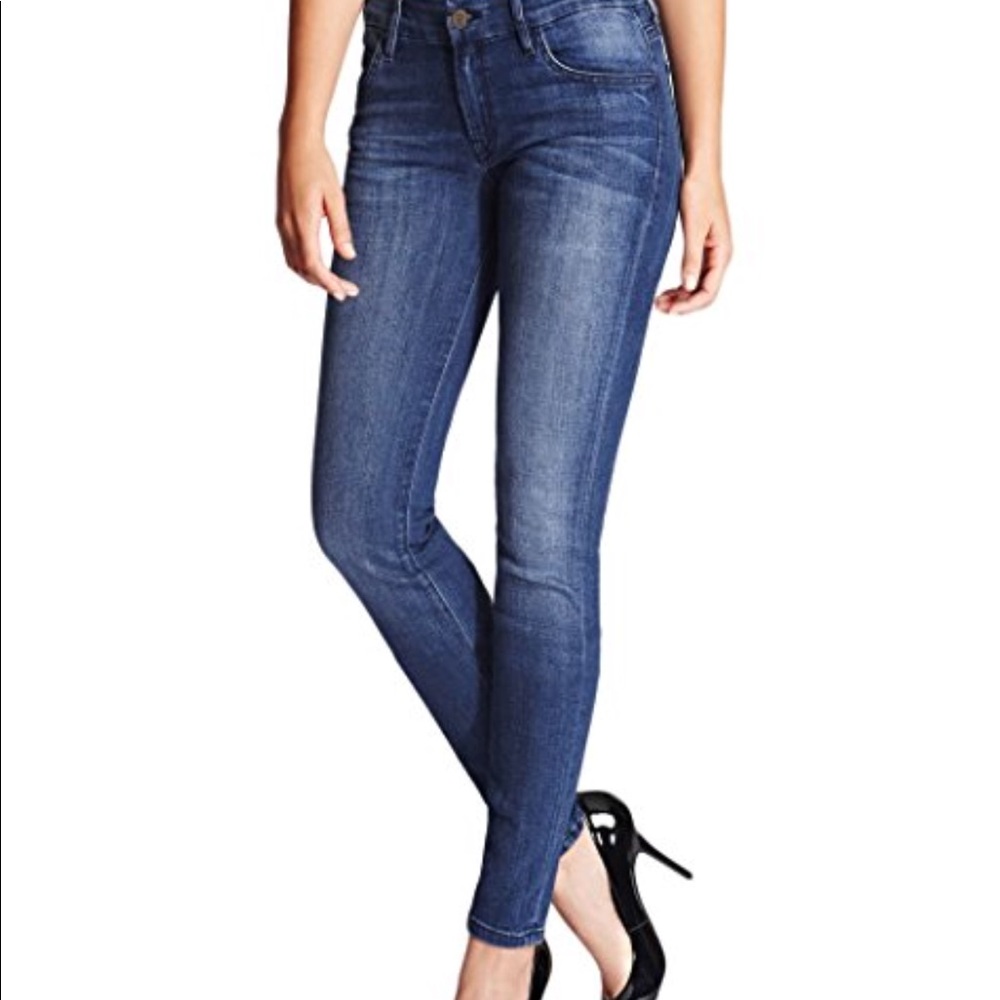 GUESS🔻Curvy Sophia Skinny